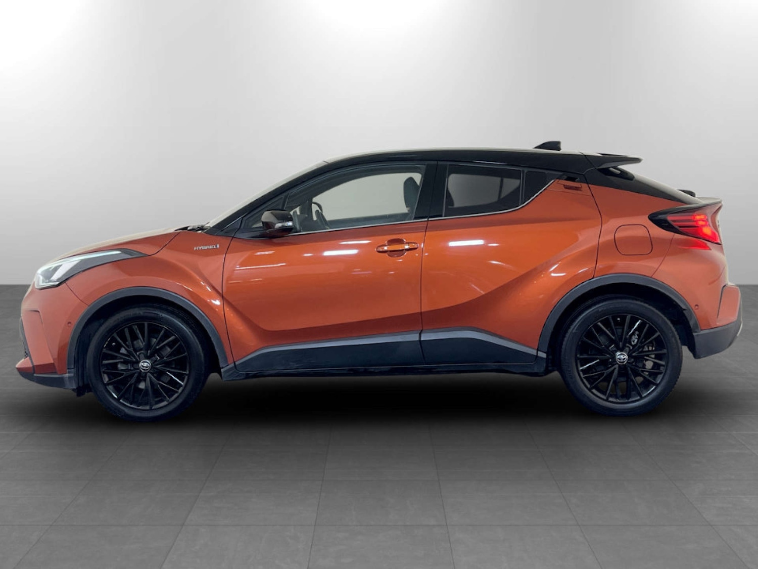 Used Toyota C-HR 2020 for sale - 77523323: Photo 6