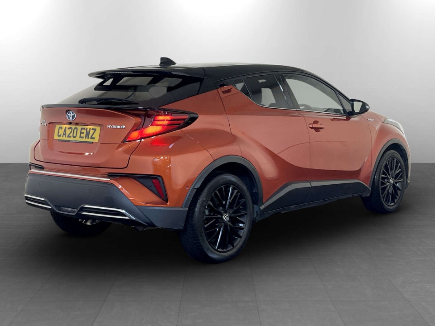 Used Toyota C-HR 2020 for sale - 77523323: Photo 9