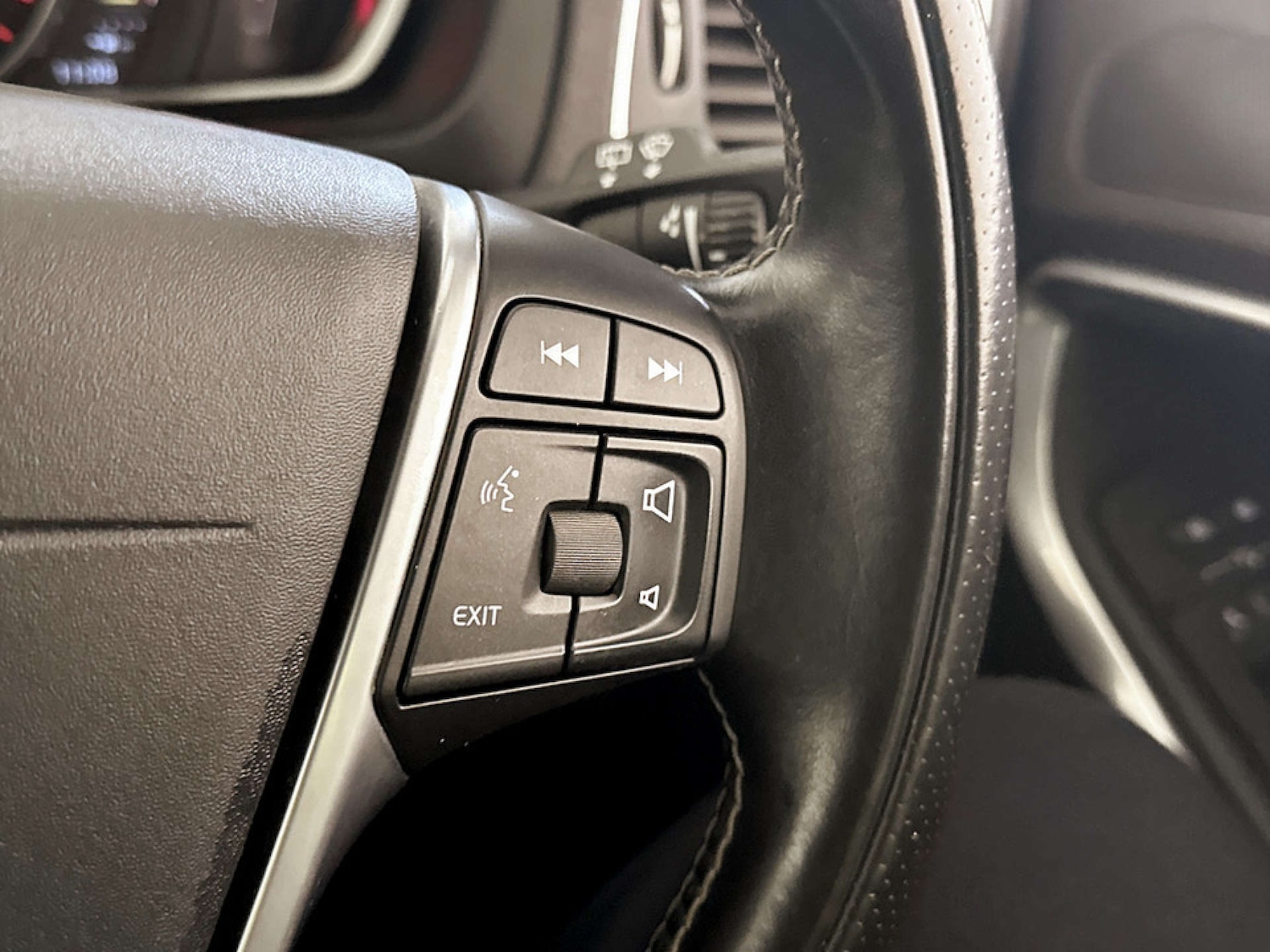 Used Volvo V40 2019 for sale - 77355467: Photo 20