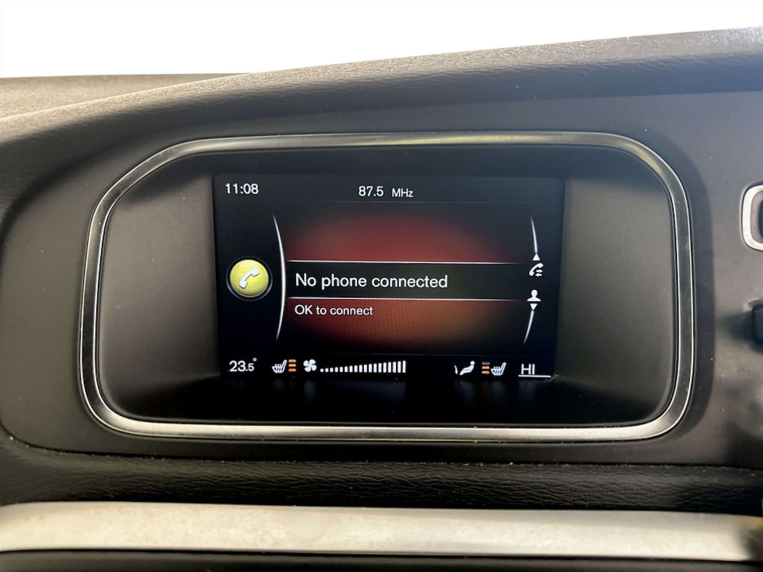 Used Volvo V40 2019 for sale - 77355467: Photo 21