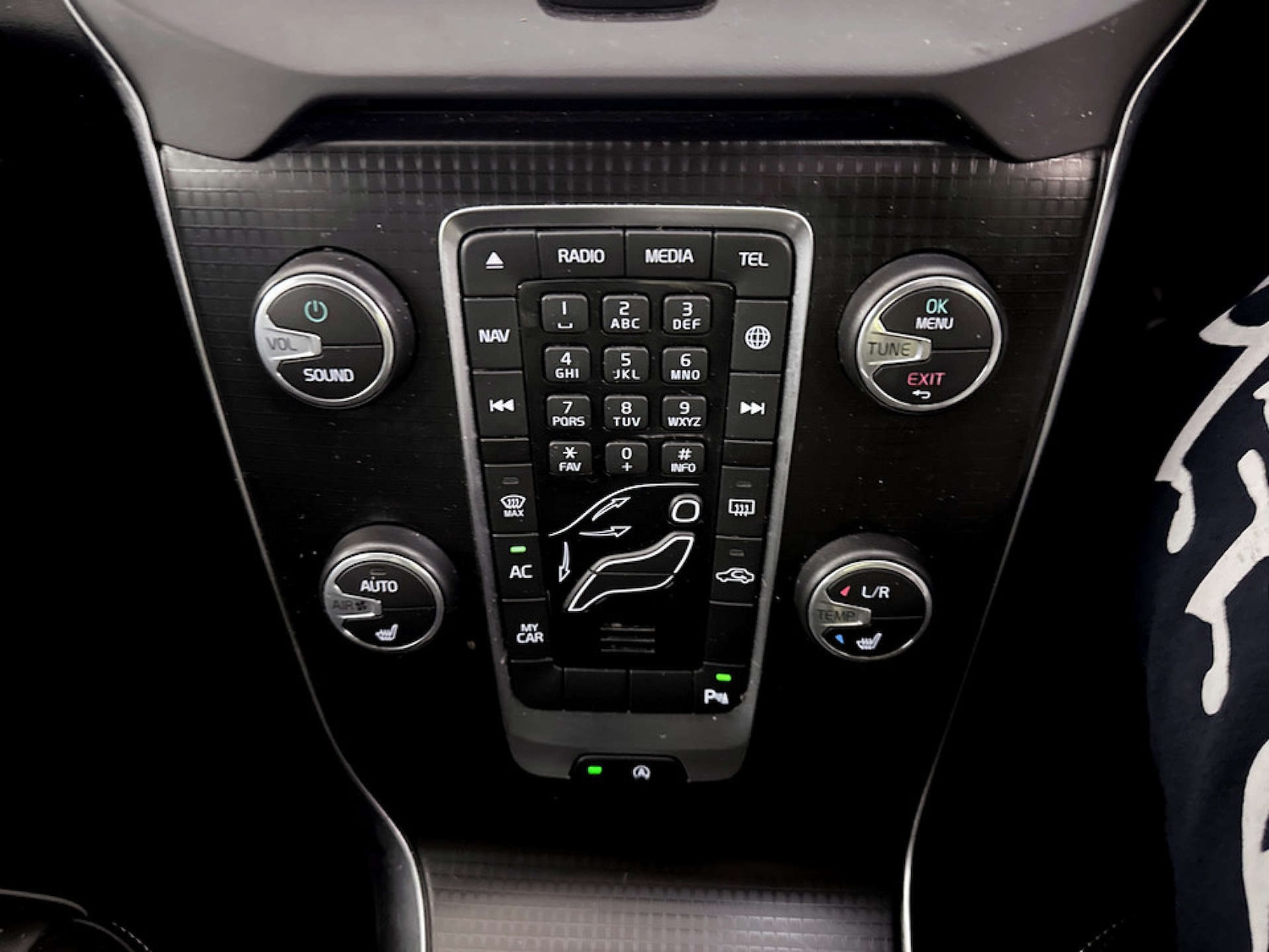 Used Volvo V40 2019 for sale - 77355467: Photo 25