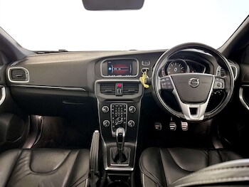 Used Volvo V40 2019 for sale - 77355467: Photo