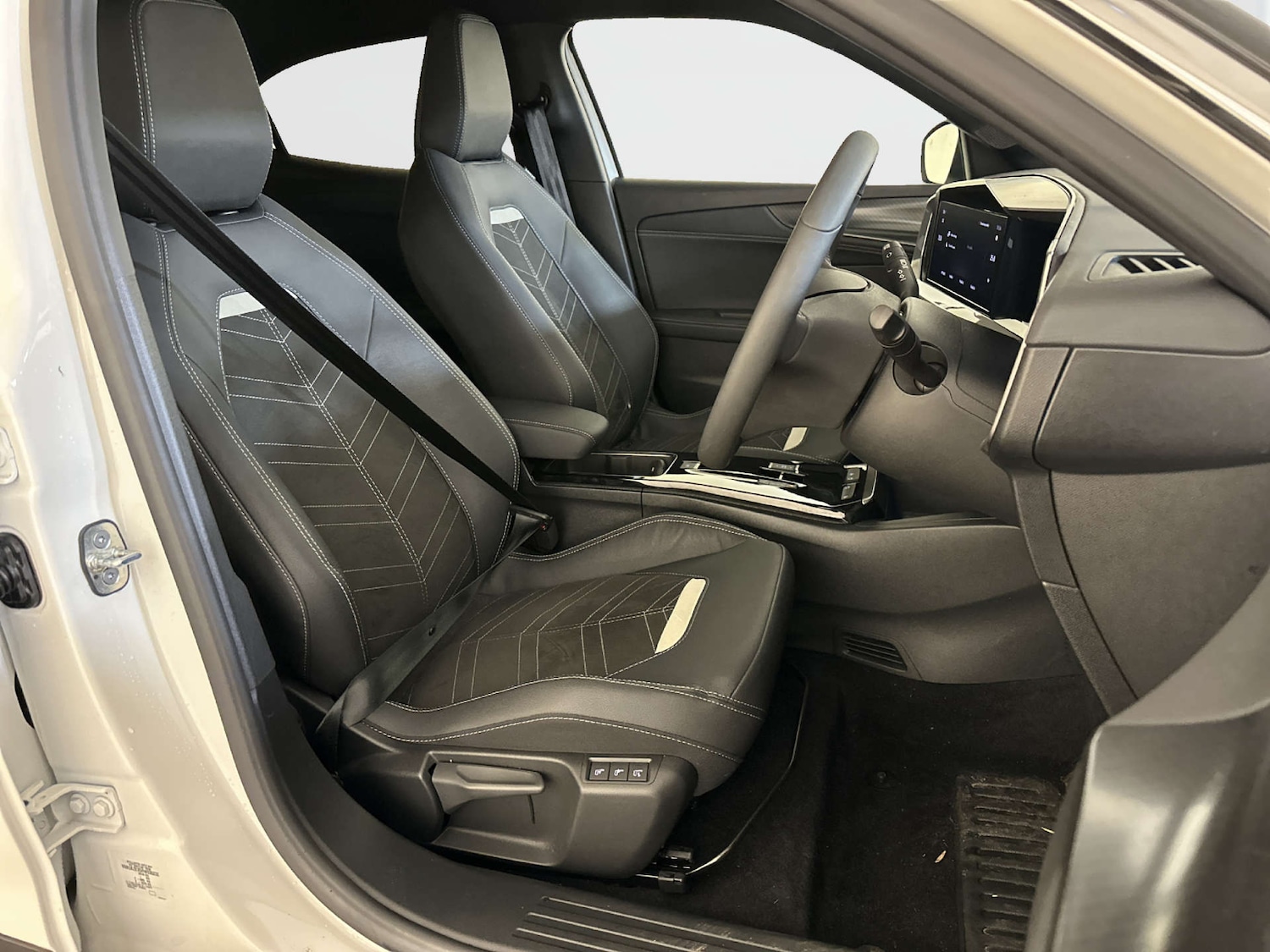 Used Vauxhall Mokka 2024 for sale - 78083352: Photo 13