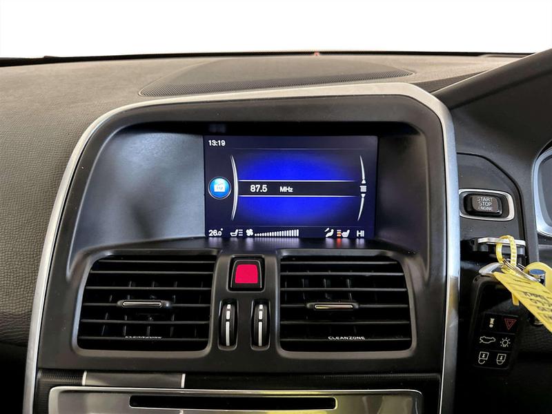 Used Volvo XC60 2017 for sale - 77106588: Photo 24