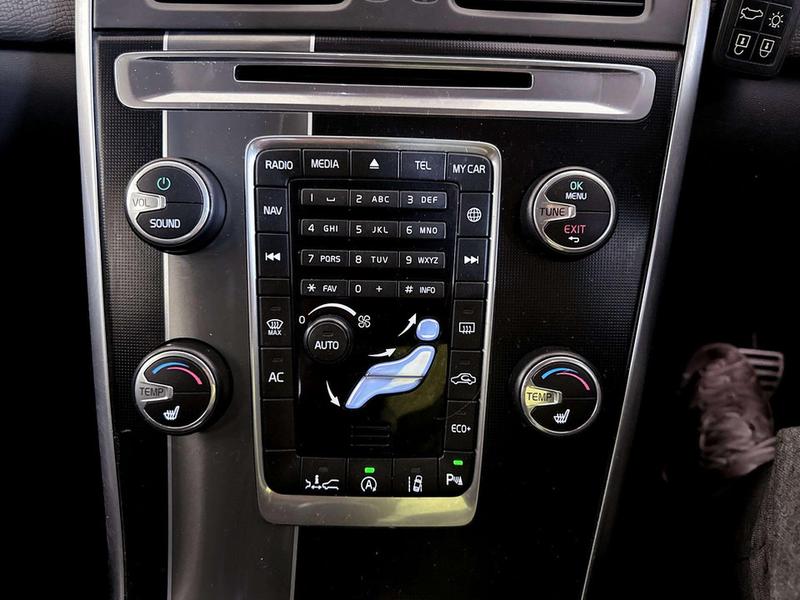 Used Volvo XC60 2017 for sale - 77106588: Photo 25