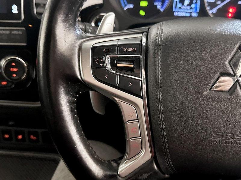 Used Mitsubishi Outlander 2018 for sale - 76412171: Photo 17