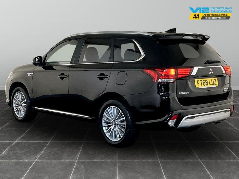 Used Mitsubishi Outlander 2018 for sale - 76412171: Photo 8