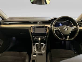 Used Volkswagen Passat 2019 for sale - 79592042: Photo