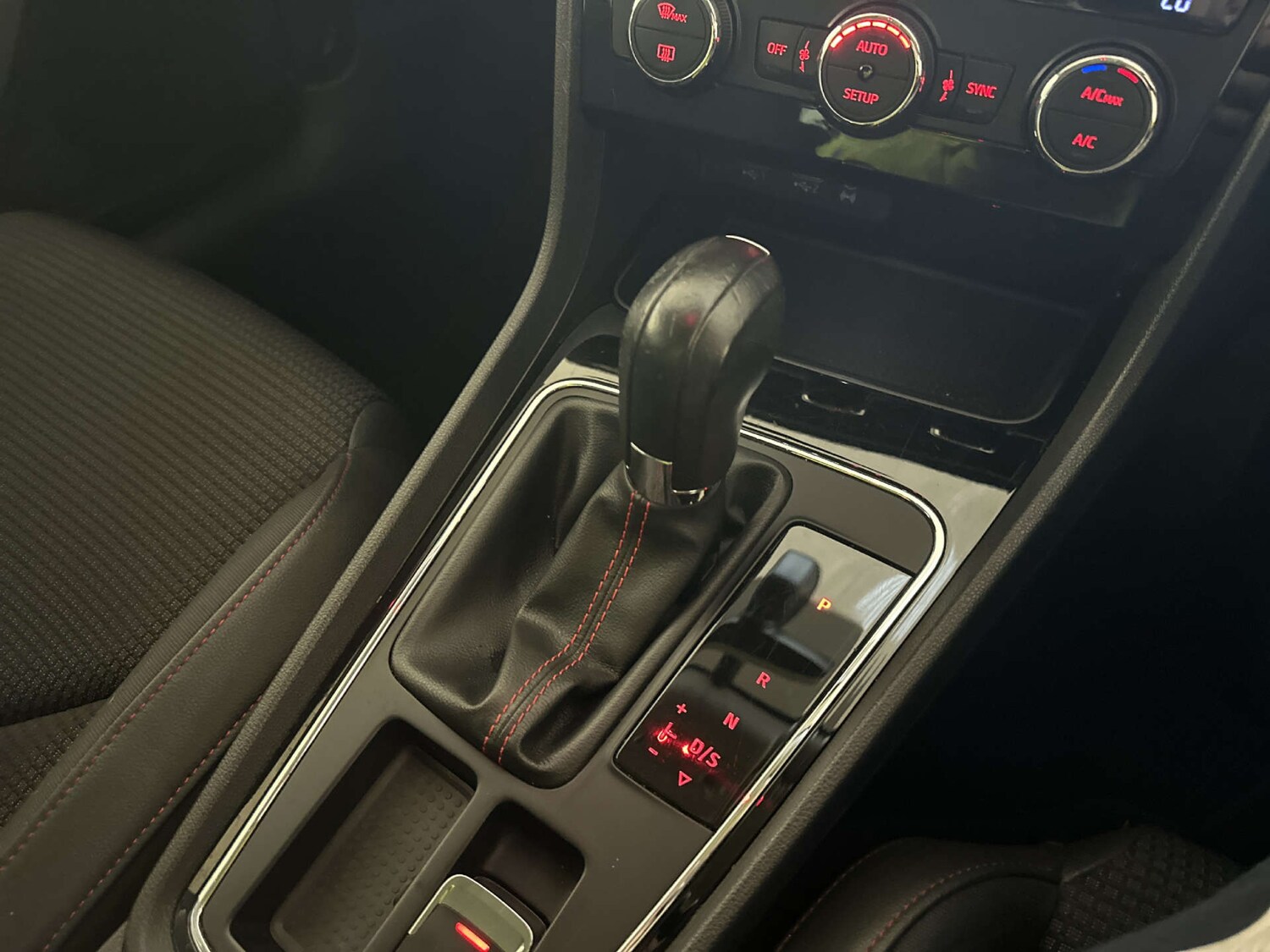 Used SEAT Leon 2018 for sale - 78201126: Photo 26