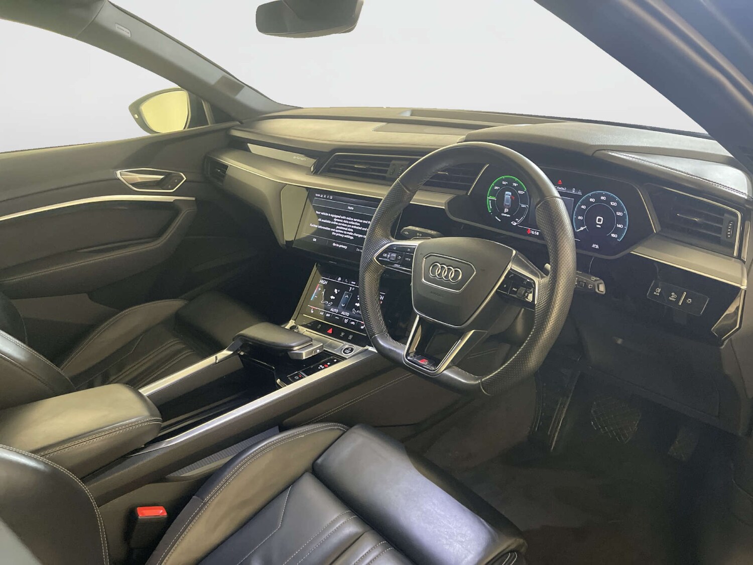 Used Audi e-tron 2022 for sale - 77905831: Photo 15