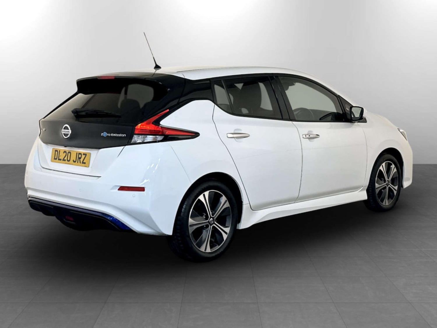 Used Nissan Leaf 2020 for sale - 77780912: Photo 10