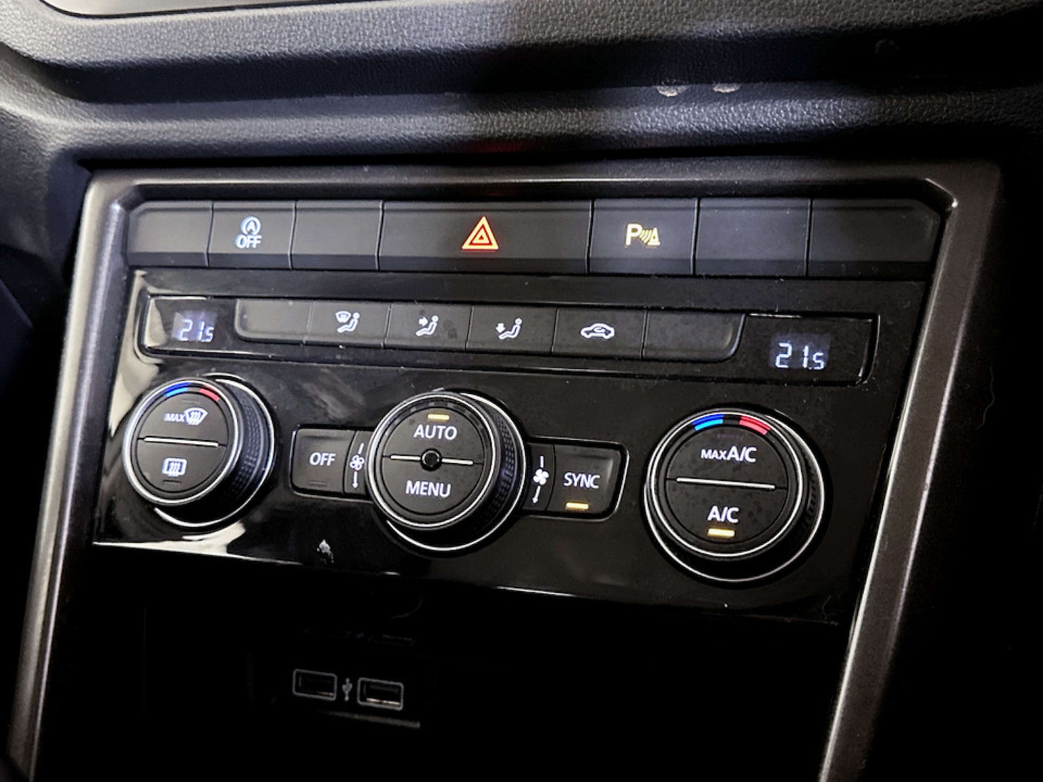 Used Volkswagen T-Roc 2019 for sale - 77185005: Photo 26