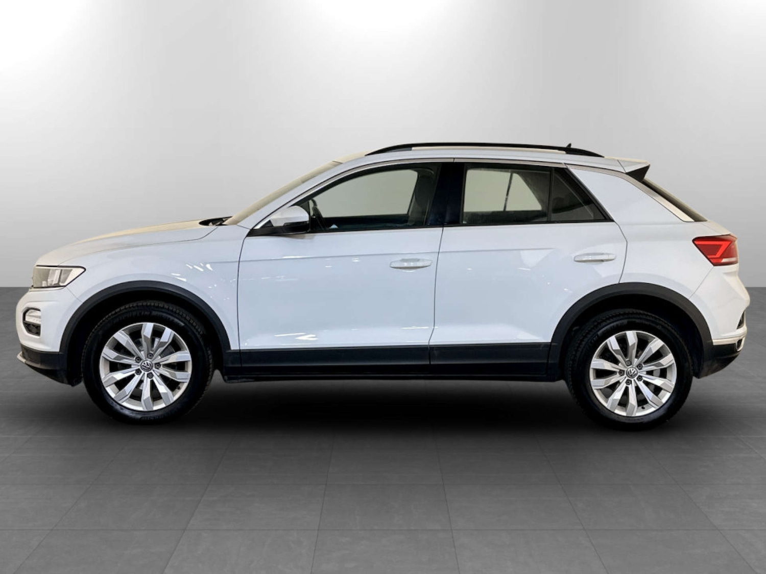 Used Volkswagen T-Roc 2019 for sale - 77185005: Photo 7