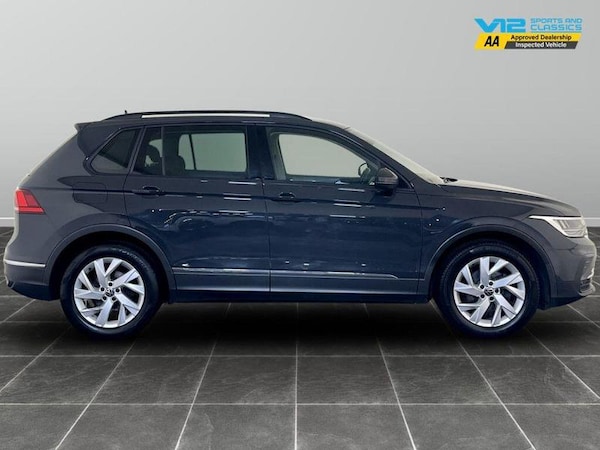 Used Volkswagen Tiguan 2022 for sale - 76028228: Photo 11