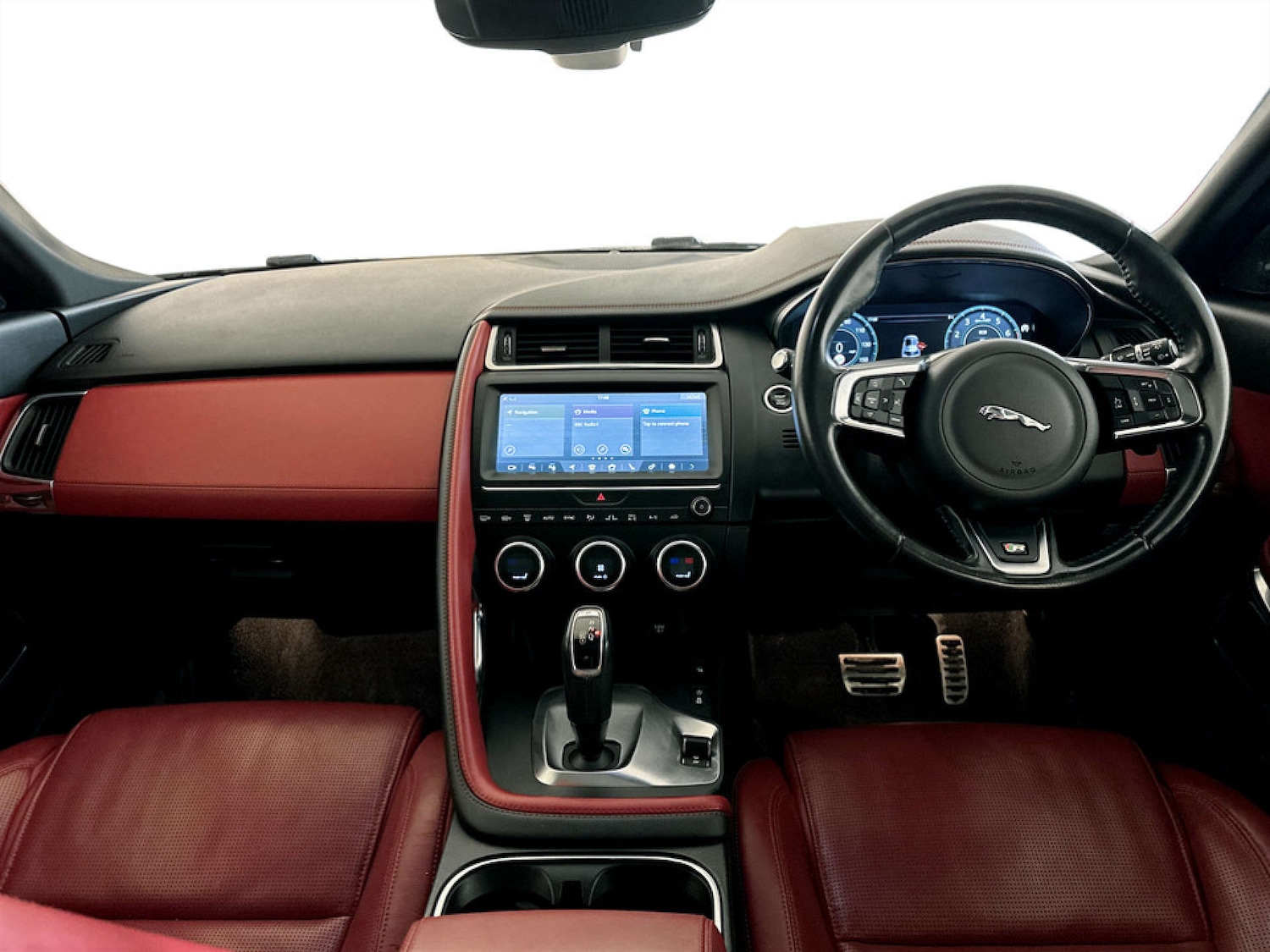 Used Jaguar E-Pace 2018 for sale - 77578901: Photo 3