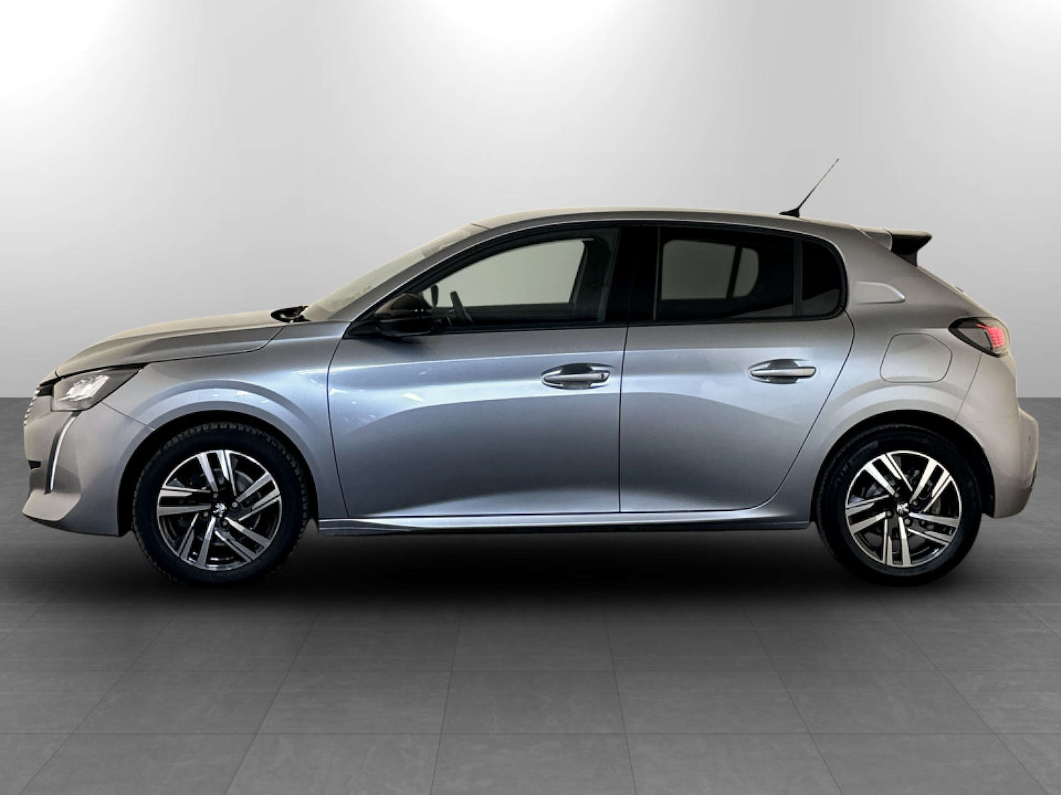 Used Peugeot 208 2022 for sale - 77590623: Photo 7