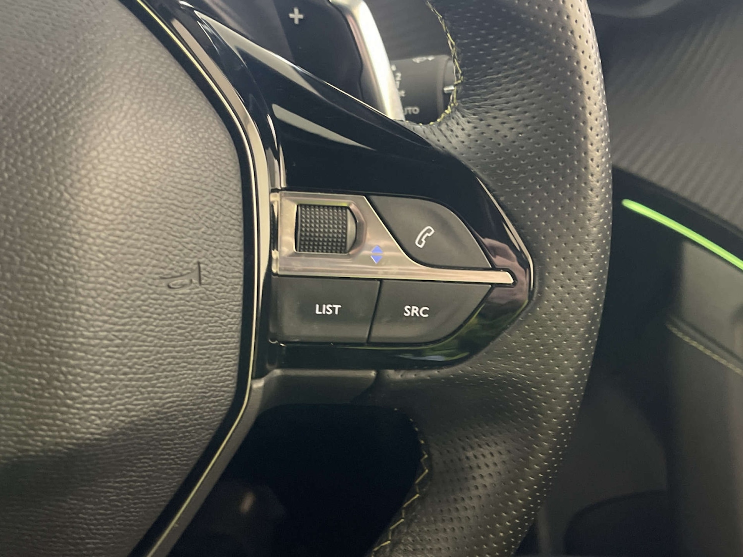 Used Peugeot 2008 2023 for sale - 78041844: Photo 18