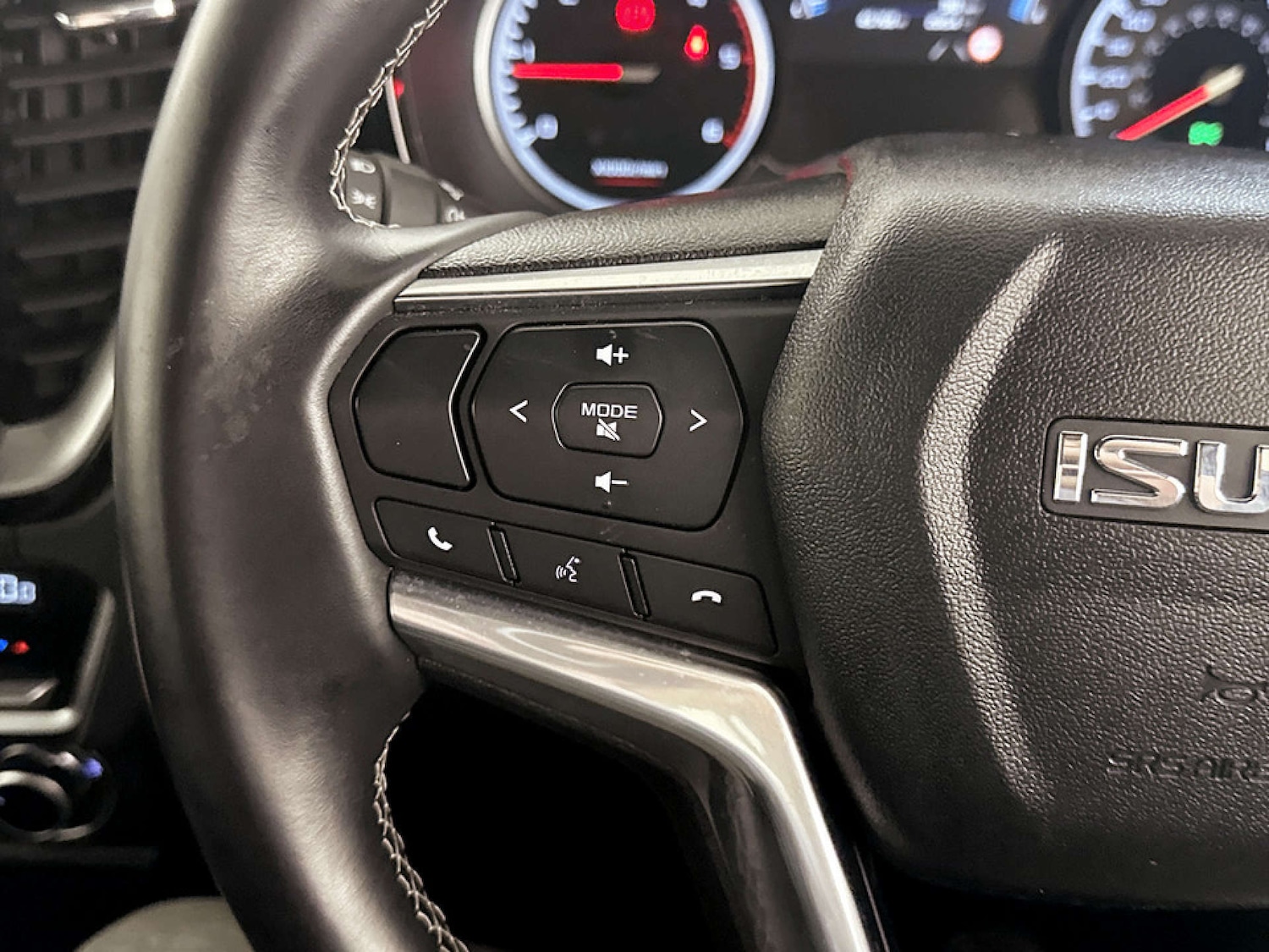 Used Isuzu D-Max 2023 for sale - 77185012: Photo 18