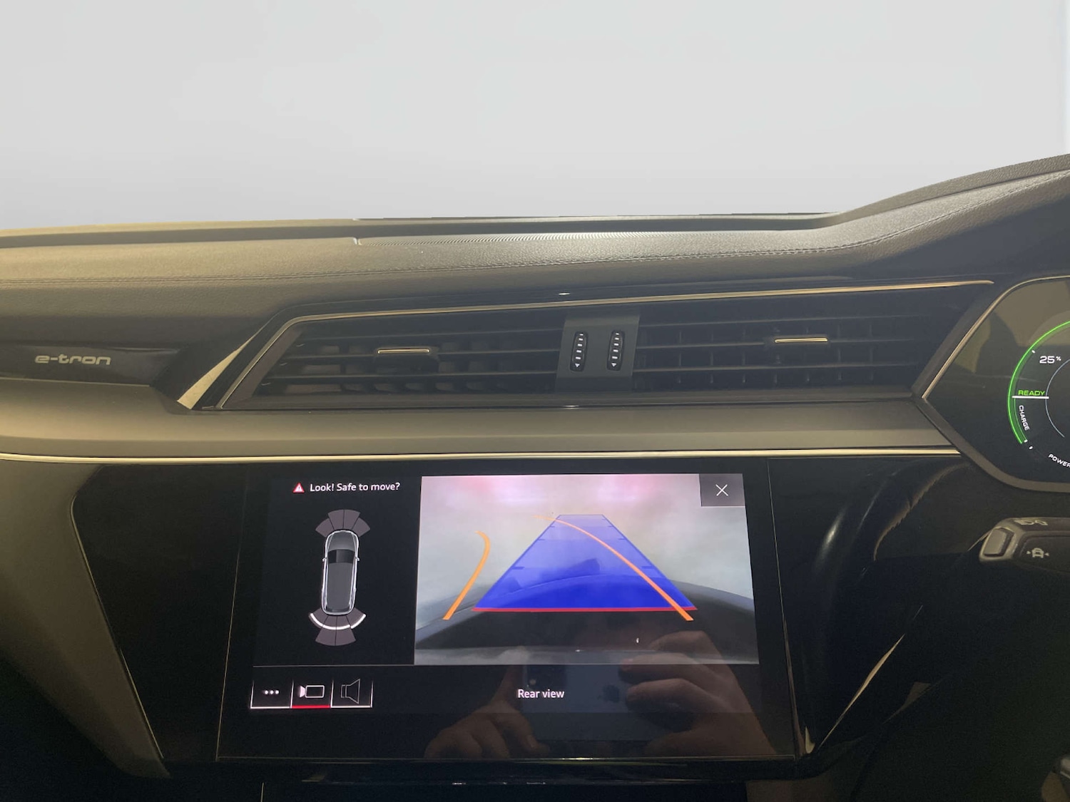 Used Audi e-tron 2019 for sale - 77953327: Photo 19