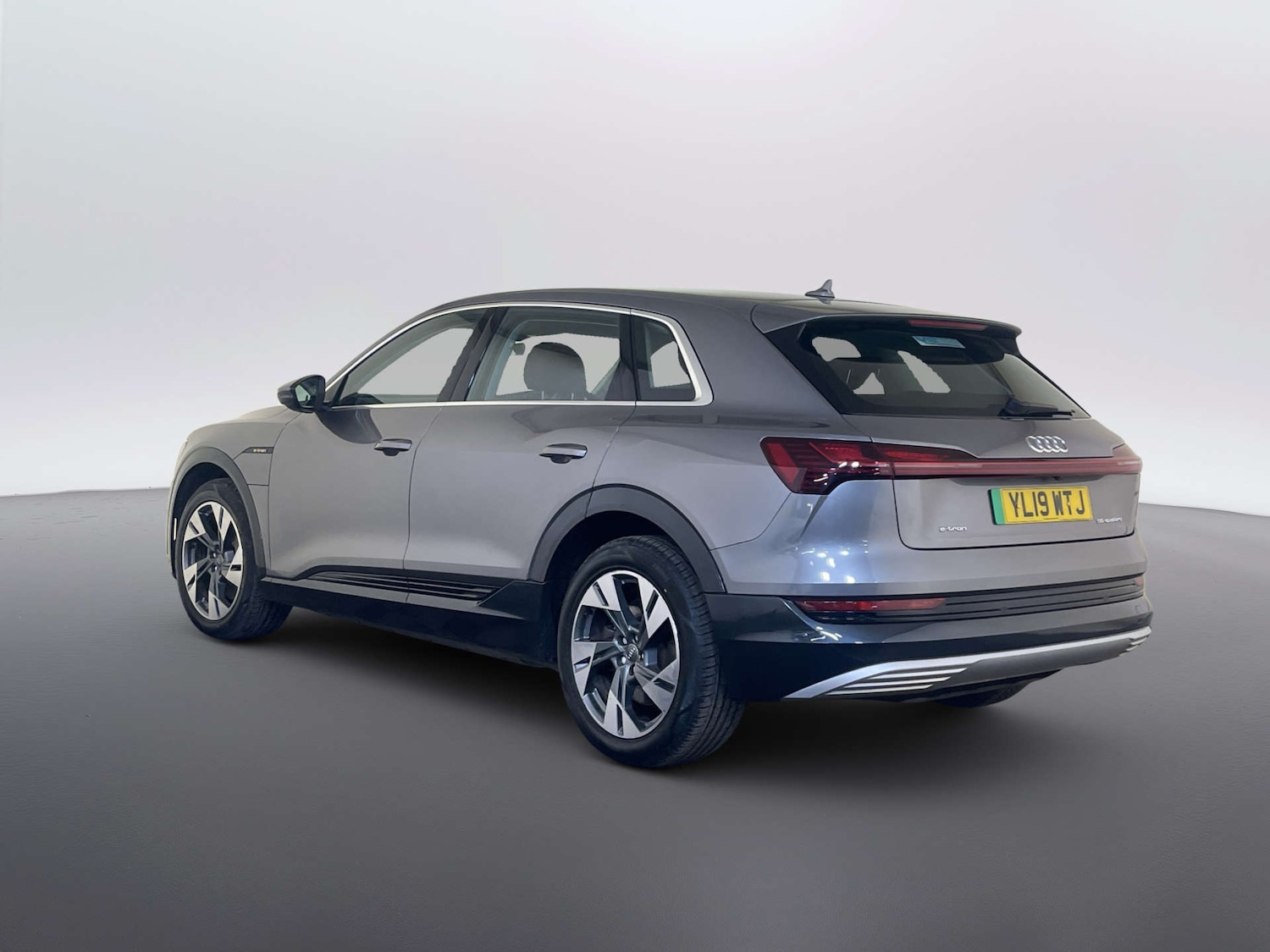Used Audi e-tron 2019 for sale - 77953327: Photo 8