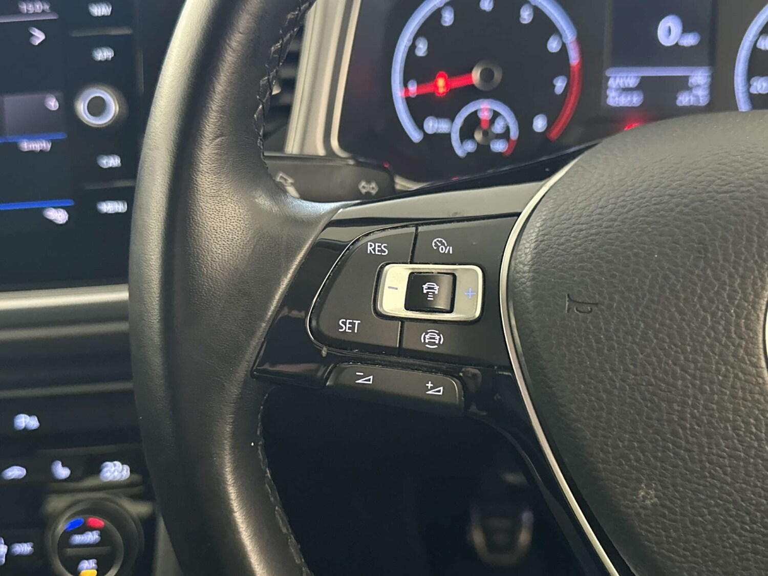 Used Volkswagen T-Roc 2021 for sale - 78084998: Photo 16