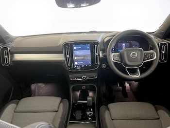 Used Volvo XC40 2022 for sale - 76467604: Photo