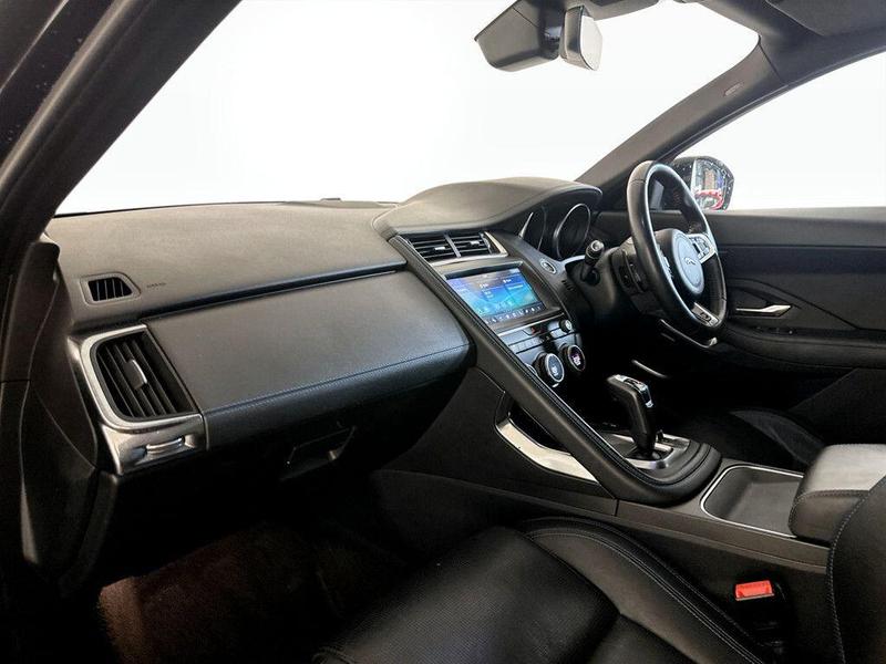 Used Jaguar E-Pace 2018 for sale - 76557435: Photo 12