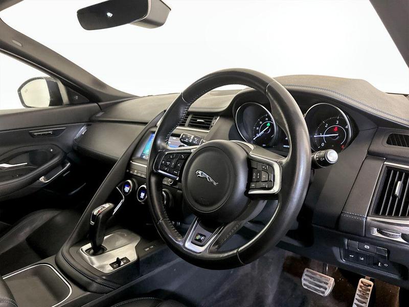 Used Jaguar E-Pace 2018 for sale - 76557435: Photo 15