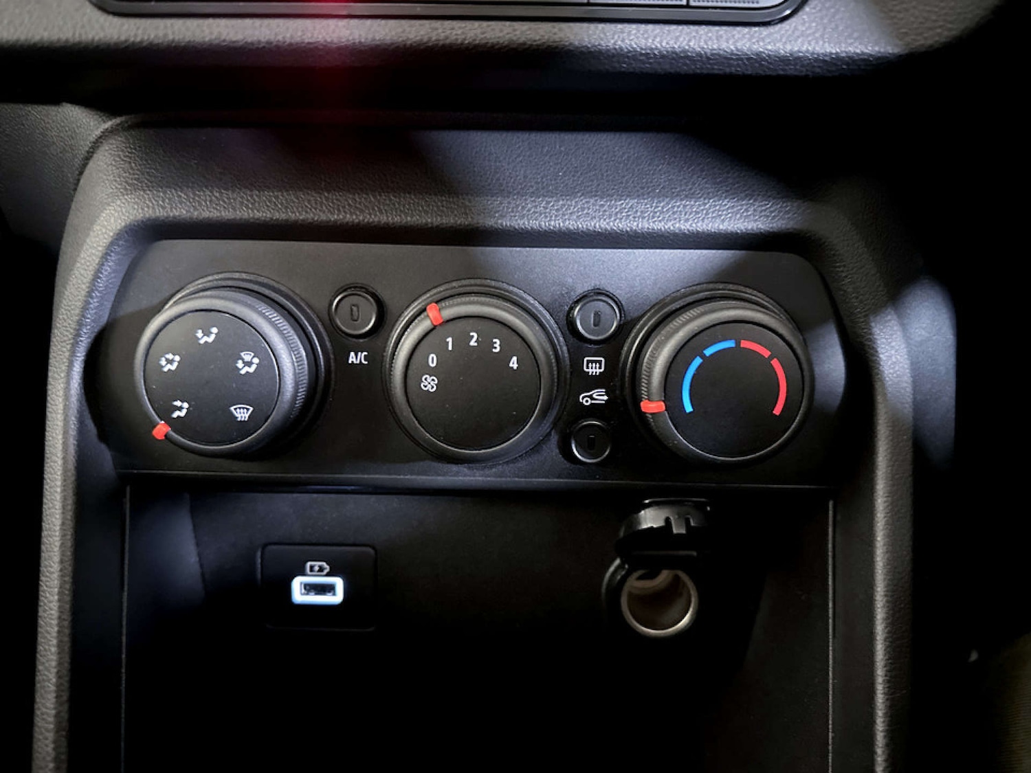 Used Dacia Sandero Stepway 2021 for sale - 77185363: Photo 27