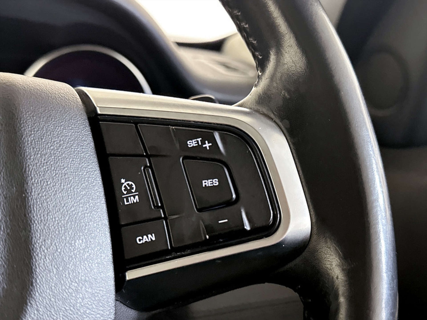 Used Land Rover Discovery Sport 2015 for sale - 77643133: Photo 20