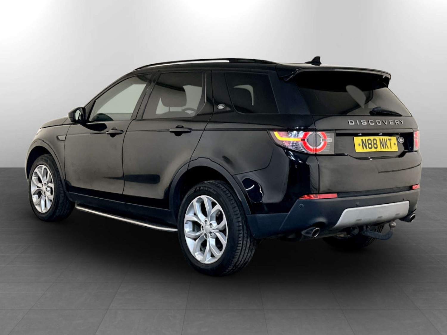 Used Land Rover Discovery Sport 2015 for sale - 77643133: Photo 8
