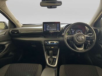 Used Toyota Yaris 2023 for sale - 78943993: Photo