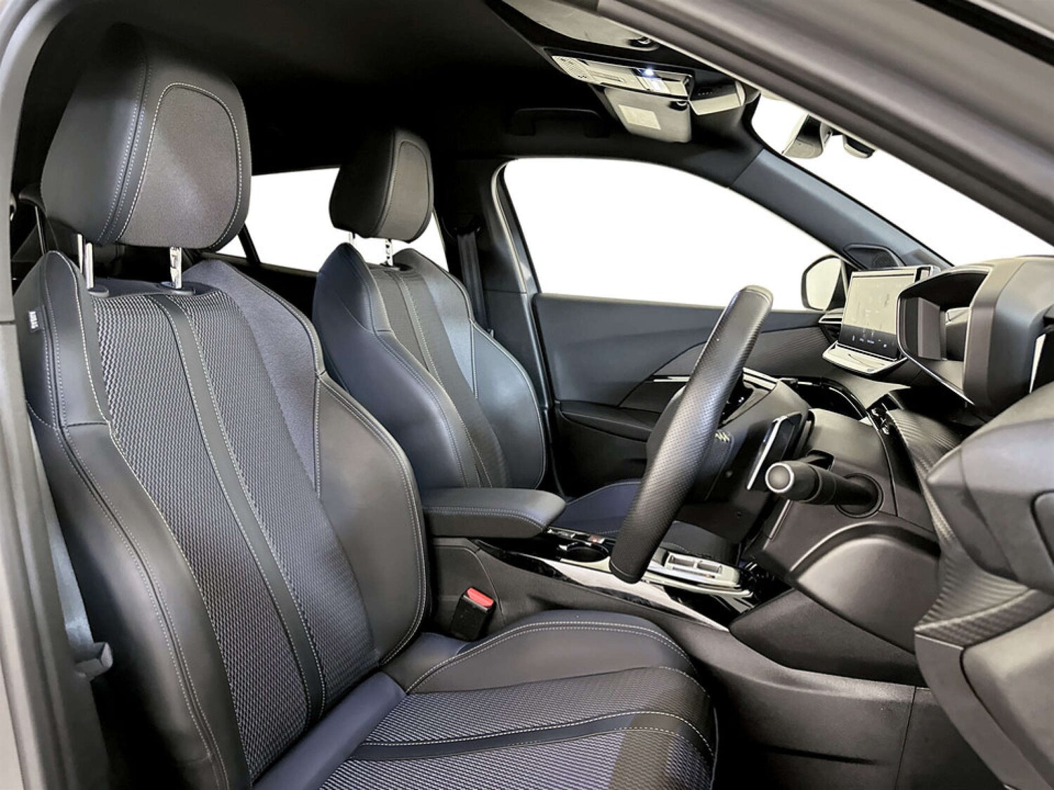 Used Peugeot 2008 2024 for sale - 77765771: Photo 13