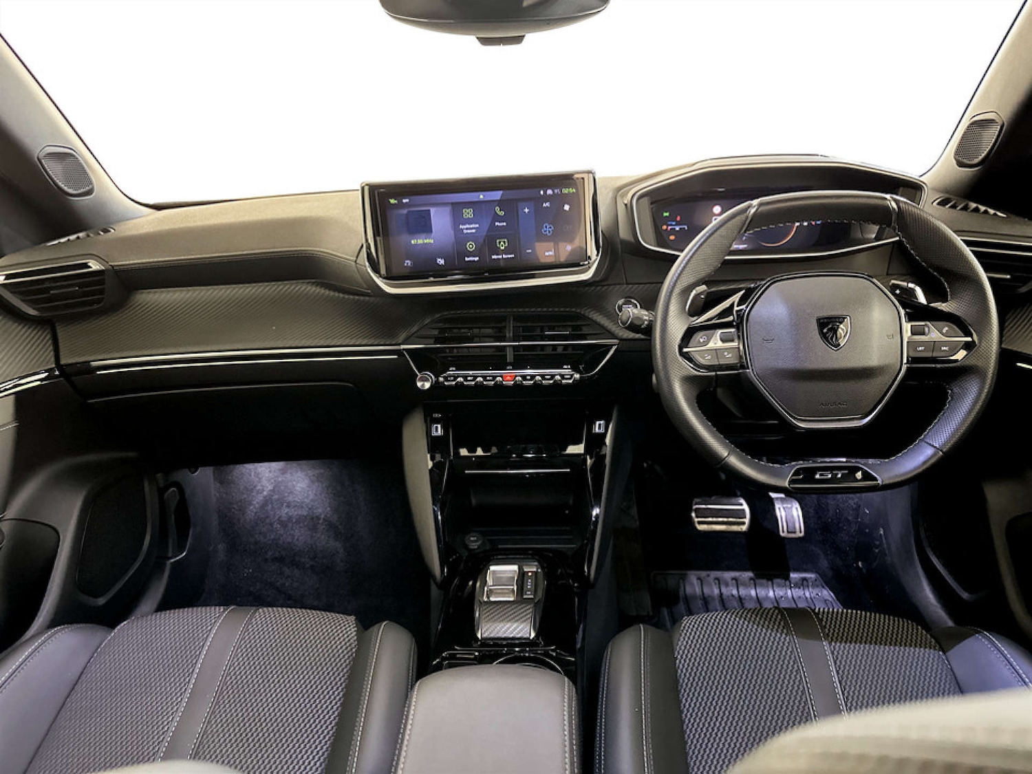 Used Peugeot 2008 2024 for sale - 77765771: Photo 3