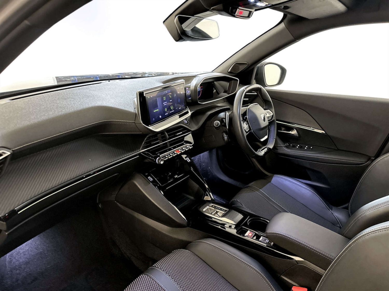 Used Peugeot 2008 2024 for sale - 77765771: Photo 5