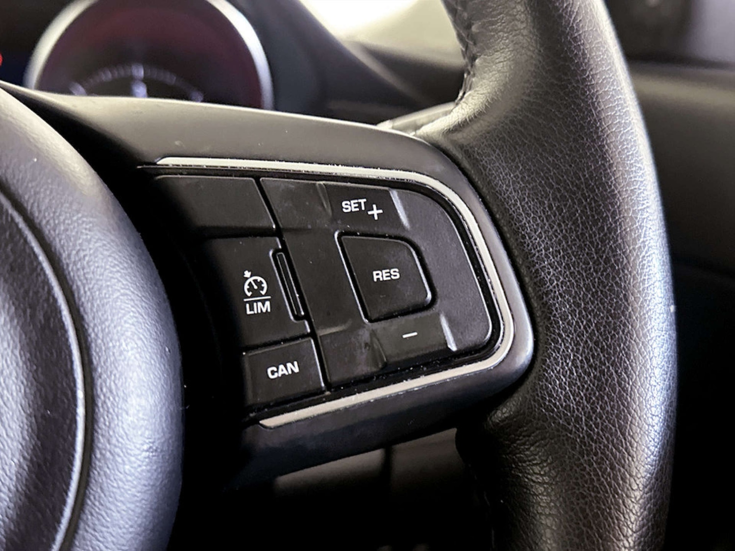 Used Jaguar E-Pace 2020 for sale - 77185019: Photo 19