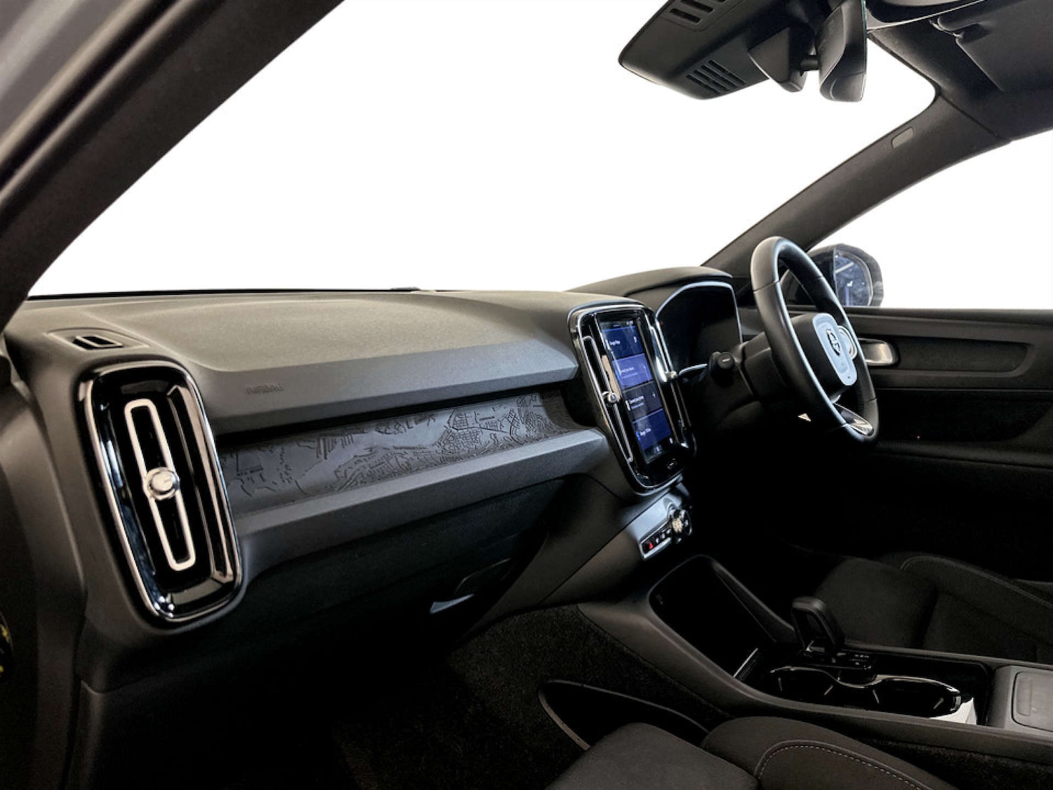 Used Volvo XC40 2023 for sale - 77682103: Photo 12