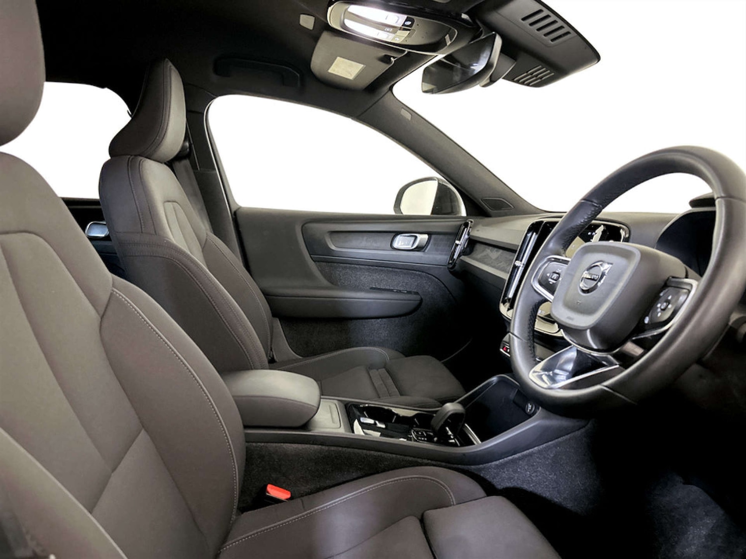 Used Volvo XC40 2023 for sale - 77682103: Photo 13