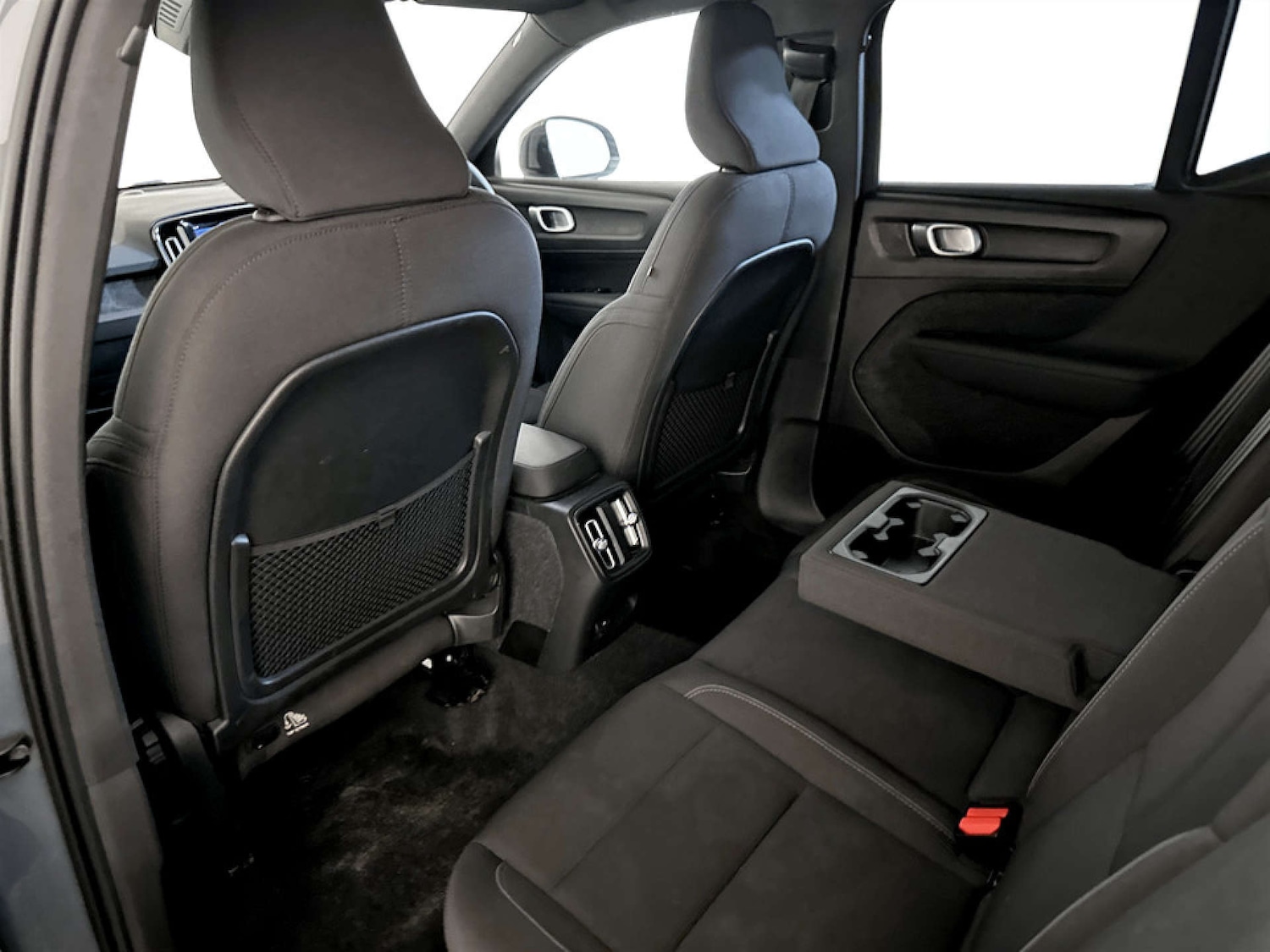 Used Volvo XC40 2023 for sale - 77682103: Photo 14