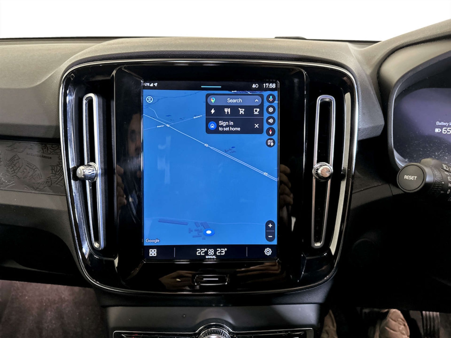 Used Volvo XC40 2023 for sale - 77682103: Photo 25