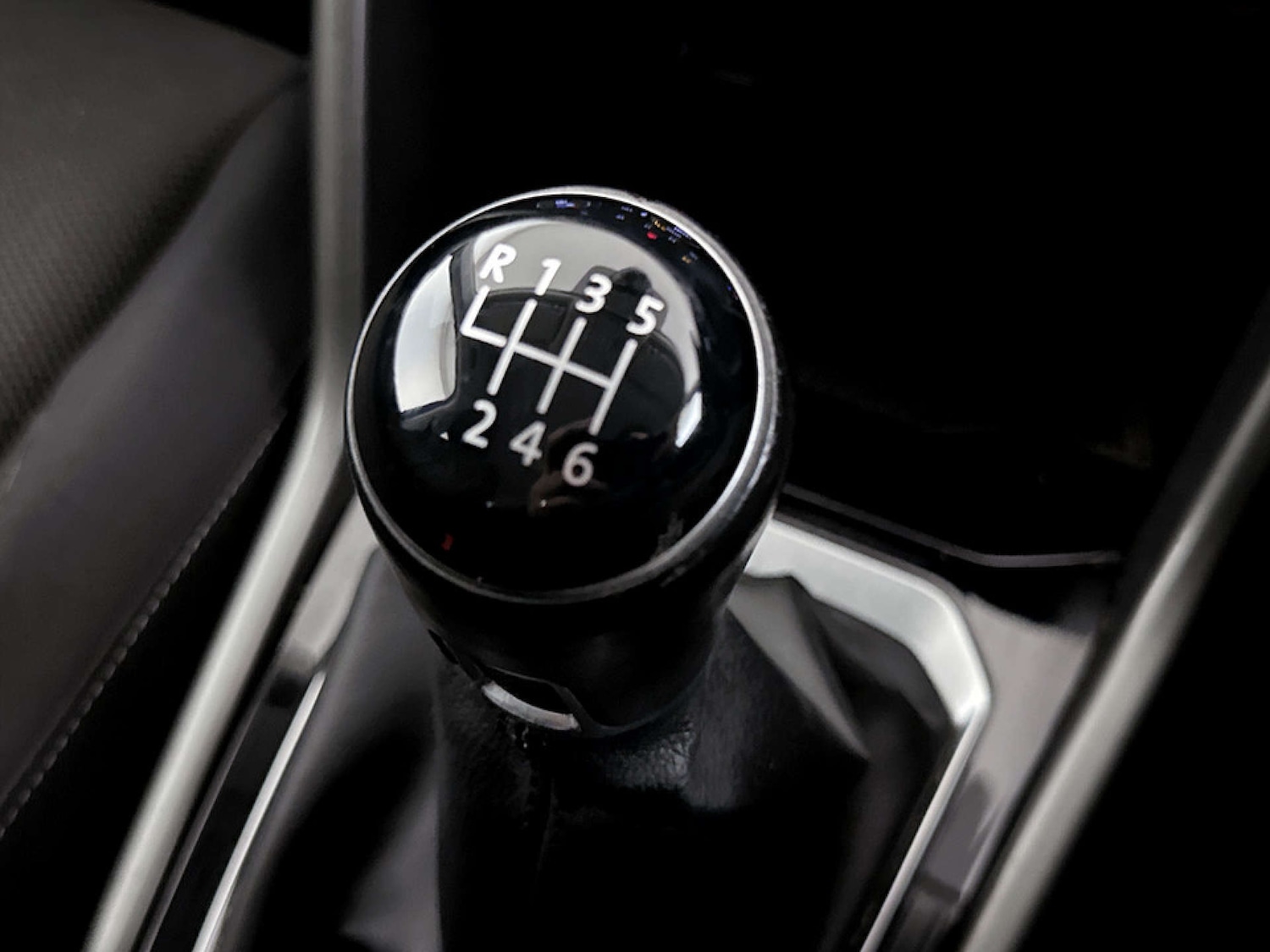 Used Volkswagen T-Roc 2020 for sale - 77185280: Photo 26