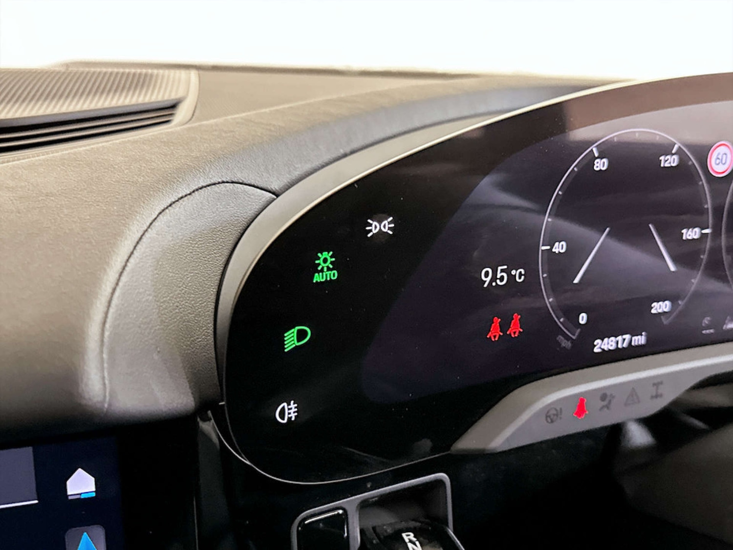 Used Porsche Taycan 2023 for sale - 77547726: Photo 17