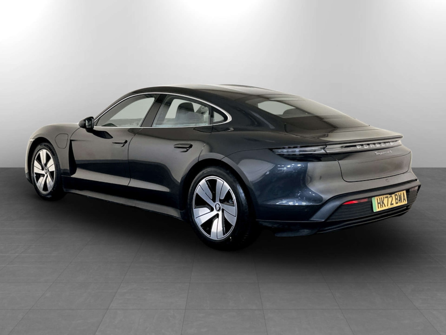 Used Porsche Taycan 2023 for sale - 77547726: Photo 8