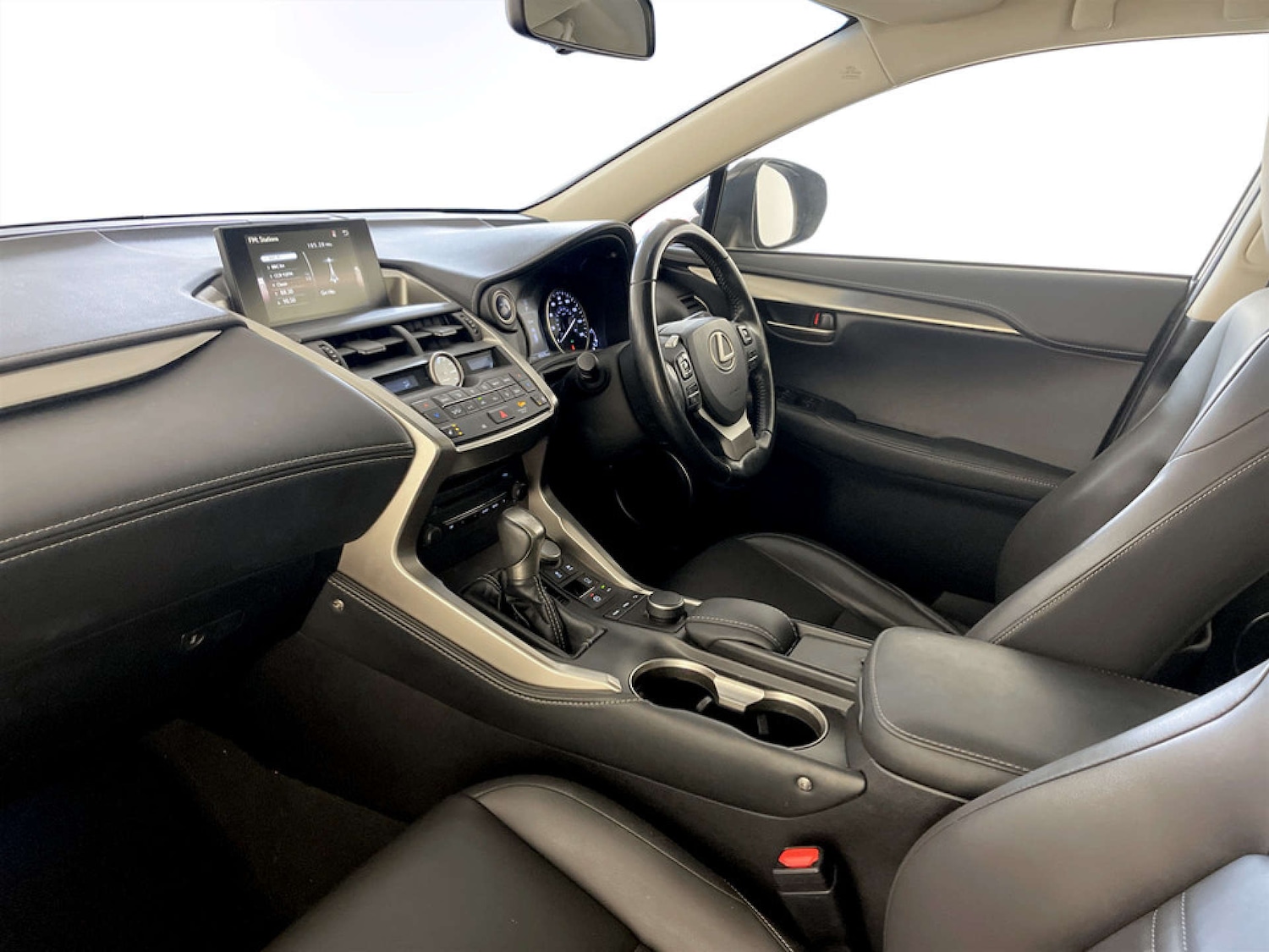 Used Lexus NX 2017 for sale - 77353585: Photo 10