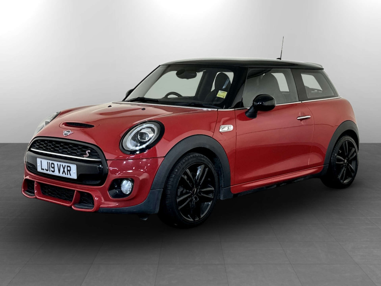 Used MINI Hatch 2019 for sale - 77185052: Photo 6