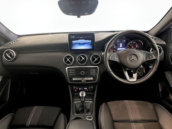 Used Mercedes-Benz A-Class 2018 for sale - 76290367: Photo 3