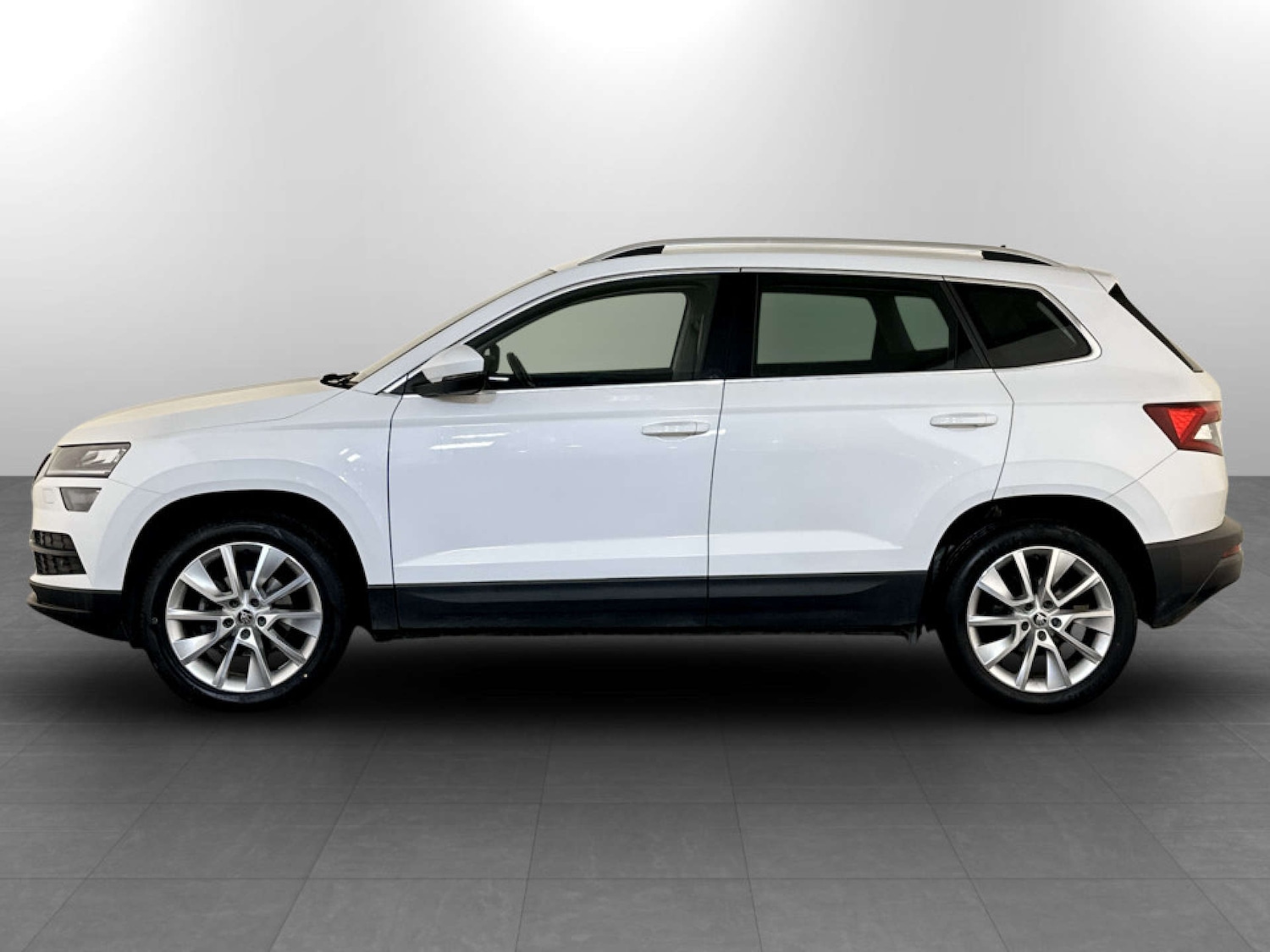 Used Skoda Karoq 2018 for sale - 77535092: Photo 7