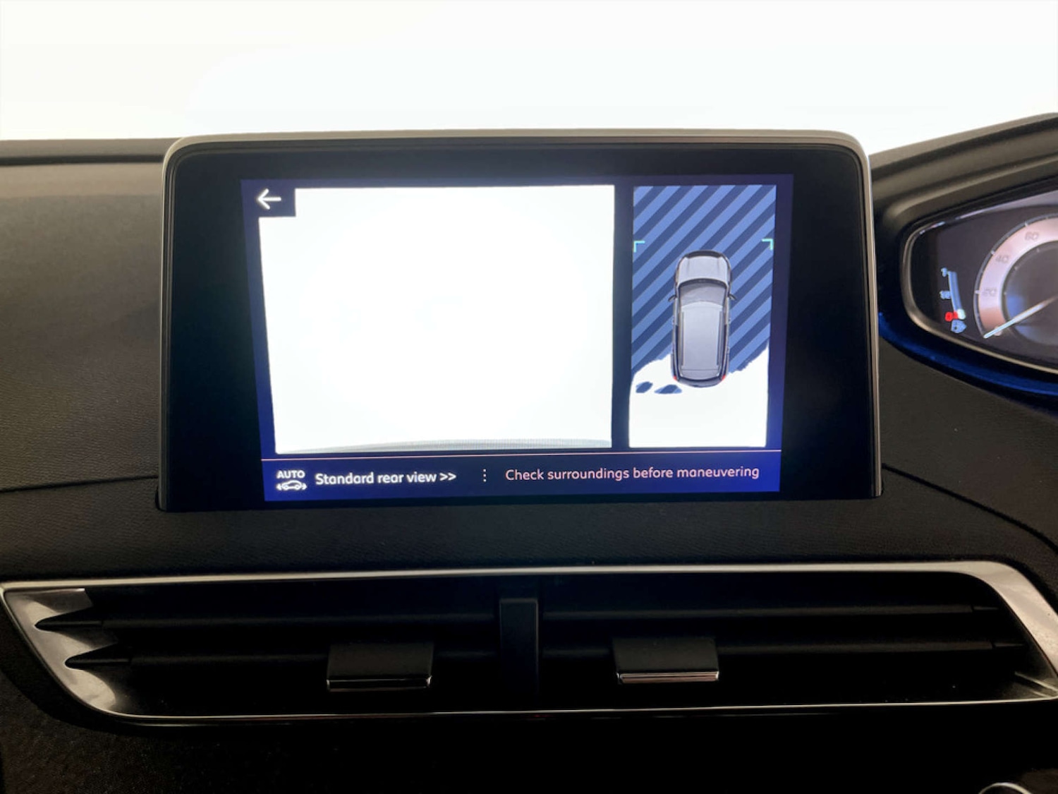 Used Peugeot 3008 2017 for sale - 77326112: Photo 24