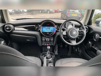 Used MINI Hatch 2022 for sale - 76760197: Photo