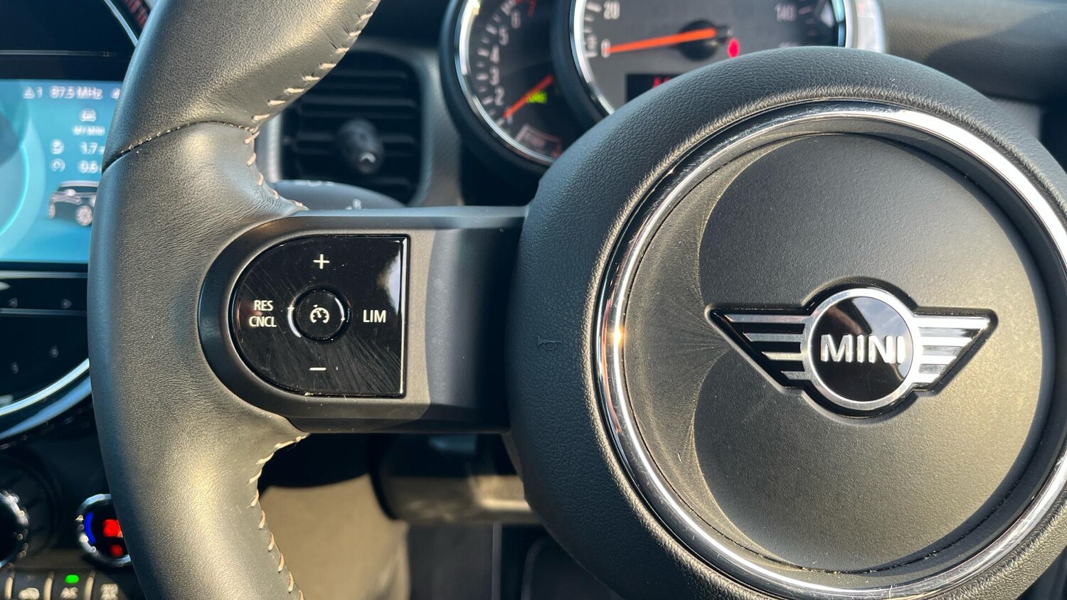 Used MINI Hatch 2022 for sale - 77345674: Photo 17